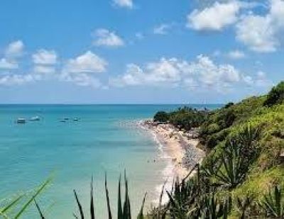 Homem 64 anos grita por ajuda na Praia do Seixas JP PB